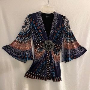 sky Medallion V-neck Top Medium